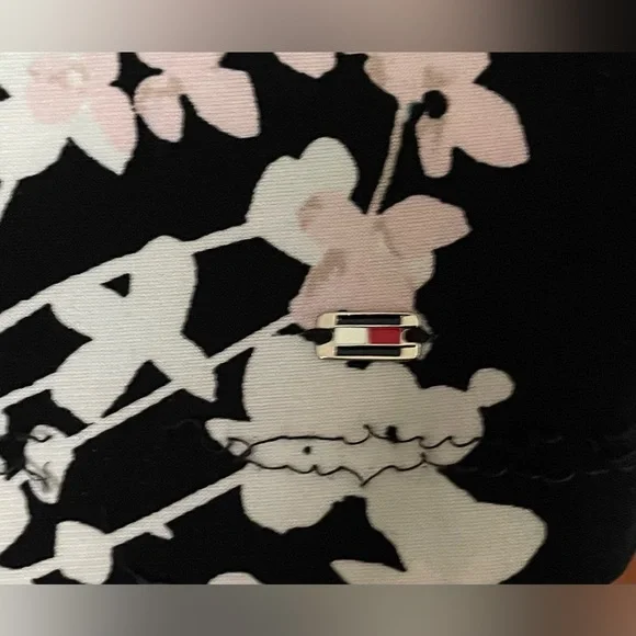 Tommy Hilfiger Womens Floral Print Knot Neck Knit Top Black Multi - Picture 8 of 11